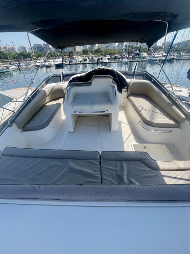 Yatch Senna